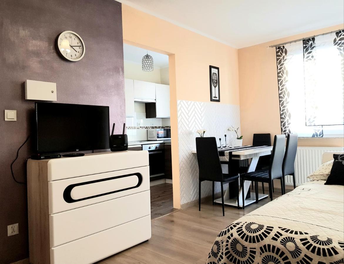 Apartment Glamour Downtown Balcony Krakau Buitenkant foto